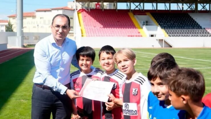 Tavşanlı’da 15 Temmuz Demokrasi ve Millî Birlik Günü Futbol Şenliği düzenlendi