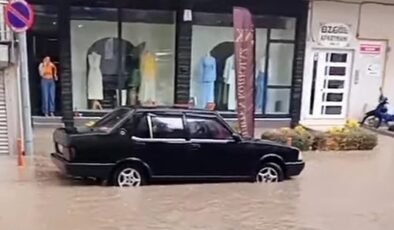 Tavşanlı’da sağanak hayatı olumsuz etkiledi