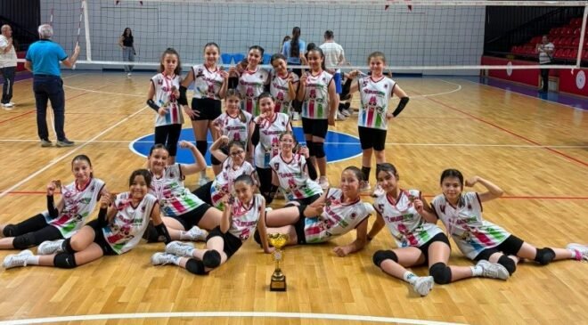 TKİ Tavşanlı Linyitspor’un voleybol başarısı