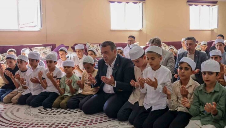 Vali Sözer hafız adaylarıyla bir araya geldi