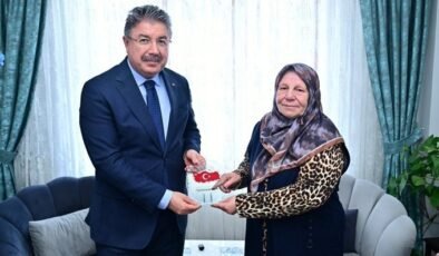 Vali Yılmaz, Merhum Kıbrıs Gazisi Tınmaz’ın ailesine taziye ziyaretinde bulundu