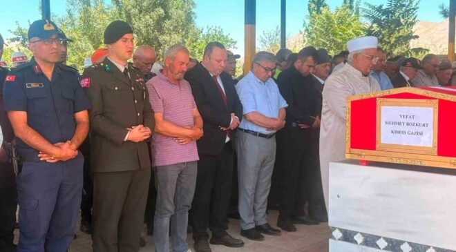 Vefat eden Kıbrıs gazisi toprağa verildi