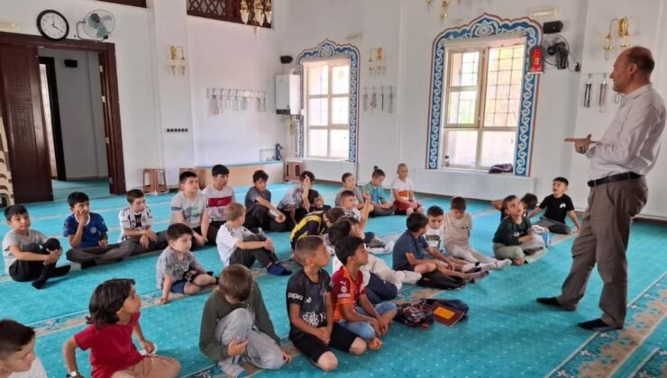 Yaz Kur’an Kursu öğrencilerine yönelik seminer