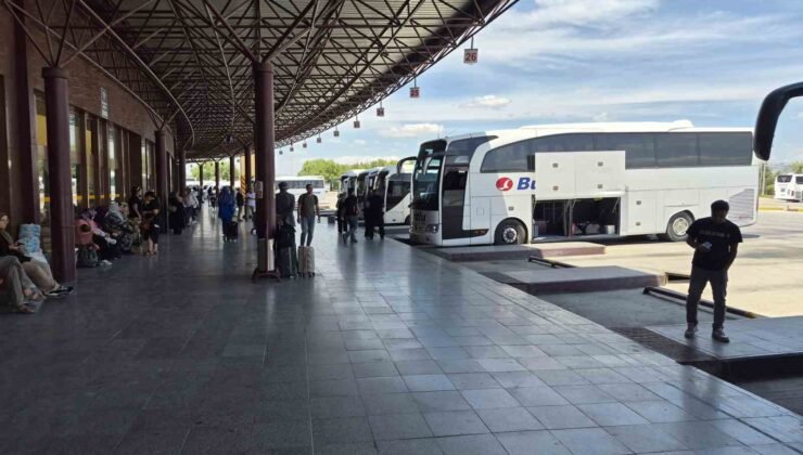 Yaz sezonu gelmesine rağmen otobüs seferlerinde durgunluk yaşanıyor