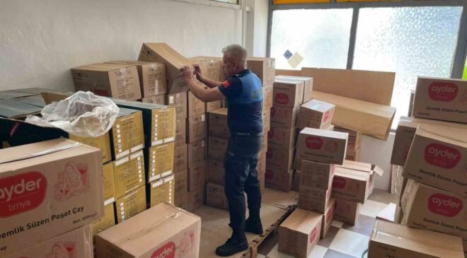 Zabıta ekipleri son kullanım tarihi geçen 768 kilogram poşet çaya el koydu