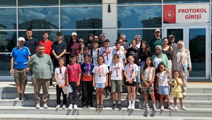 30 Ağustos Zafer Bayramı’na özel Oryantiring Yarışması Akkent’te gerçekleşti