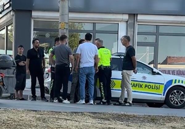 390 bin TL ceza yazılan ehliyetsiz sürücü, polislere bağırarak tepki gösterdi