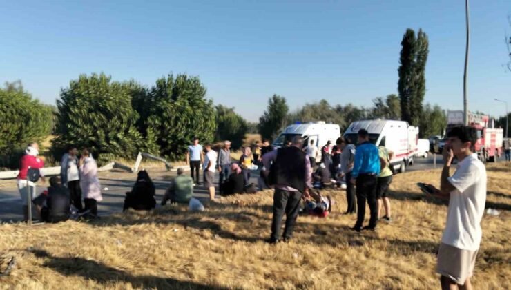 Afyon’da kontrolden çıkan yolcu otobüsü devrildi: Yaralılar var