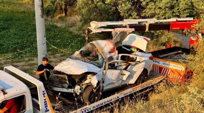 Afyonkarahisar’da feci kaza: 2 ölü, 2 yaralı