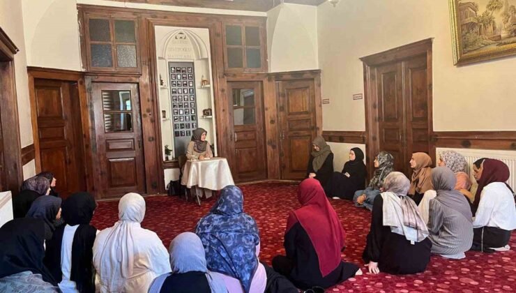Afyonkarahisar’da “Mevlid-i Nebi Haftası” konferansı düzenlendi