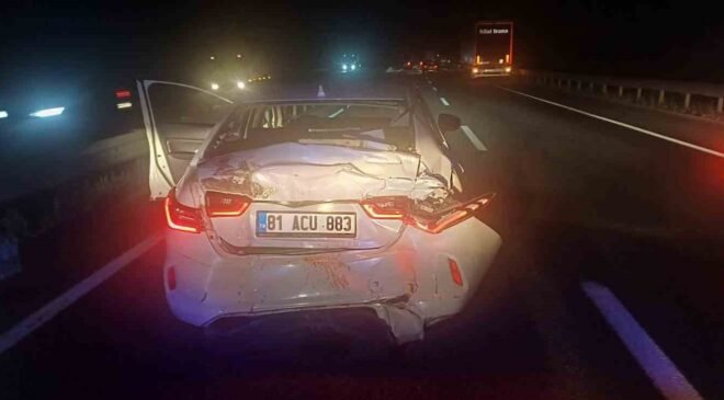 Alkollü tır sürücüsü otomobile arkadan çarptı, 3 yaralı