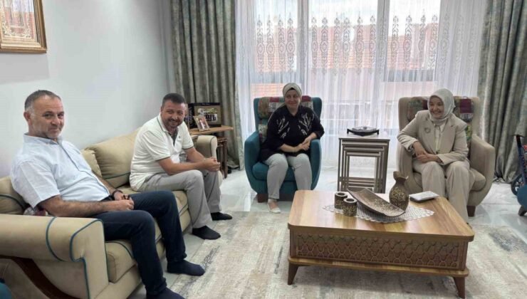 Bakan Yardımcısı Leman Yenigün’den koruyucu aileye ziyaret