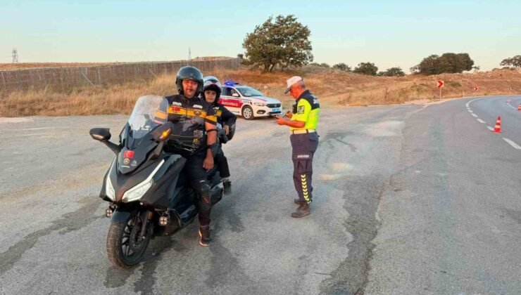 Bilecik’te motosiklet sürücülerine trafik bilgilendirmesi