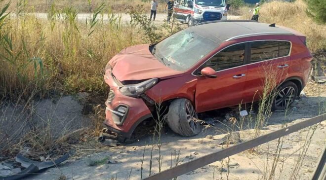 Bilecik’te otomobil bankete düştü: 4 yaralı