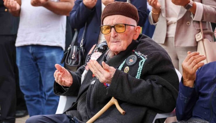 Bilecik’te şehitlik ziyareti