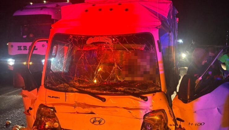Bilecik’te yolcu otobüsü ile kamyonet çarpıştı: 1 ölü