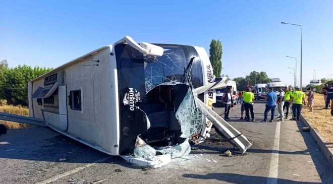 Devrilen otobüste yaralanan 22 kişinin tedavileri devam ediyor
