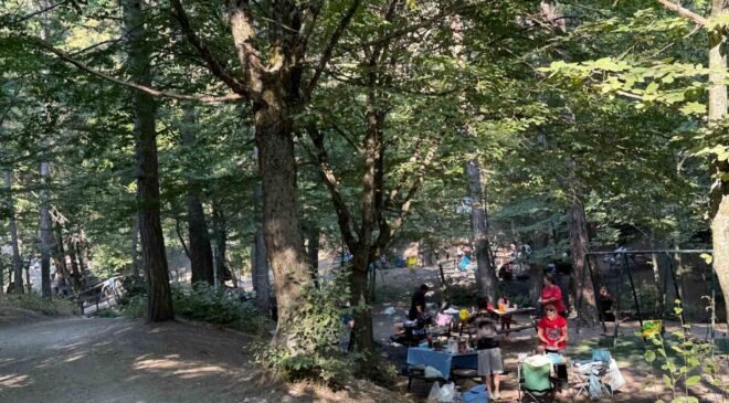 Doğasıyla hayran bırakan Beşikderesi Şelalesi’nde hafta sonu yoğunluğu