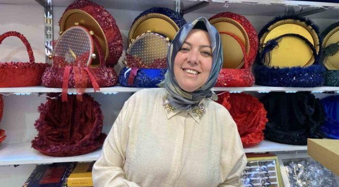Düğün sezonu açıldı, kına eşyalarına ilgi arttı