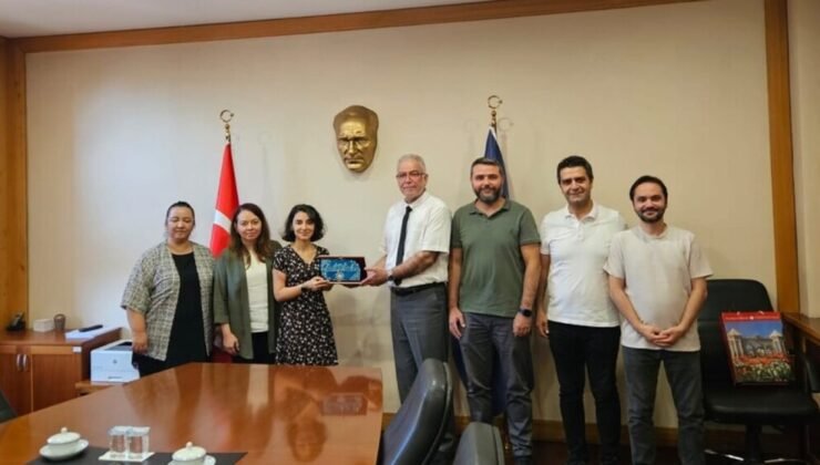 Dumlupınar Üniversitesi ile Anadolu Üniversitesi mikro yeterlilik eğitimlerinde güç birliği yaptı