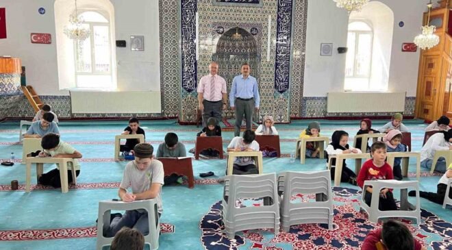 Dumlupınar’da Yaz Kur’an Kursu öğrencilerine Bilgi Birikim Sınavı