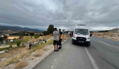 Emet-Hisarcık yolunda traktör ile hafif ticari araç çarpıştı: 2 yaralı
