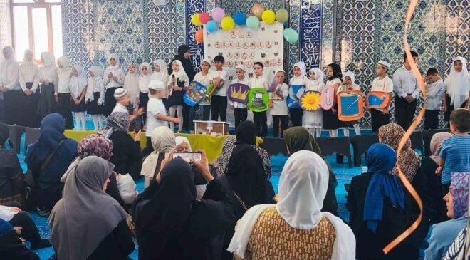 Emet’te Yaz Kur’an kurslarında mezuniyet coşkusu
