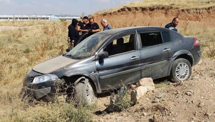 Eskişehir’de kontrolden çıkan otomobil toprak alana girdi