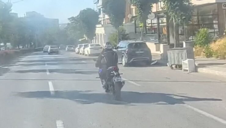 Eskişehir’de motosiklet sürücüsünün tehlikeli şovu kask kamerasına yansıdı