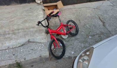 Eskişehir’de otomobile yandan çarpan bisikletli çocuk yaralandı