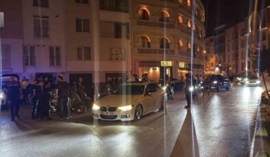Eskişehir’de polisten araç gürültüsünün yoğun olduğu sokakta kapsamlı denetim