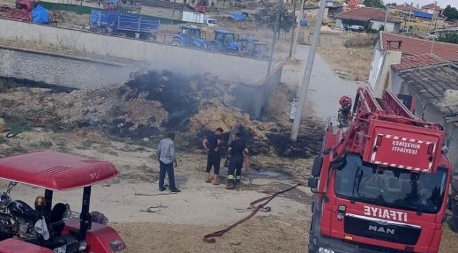 Eskişehir’de saman balyaları yandı