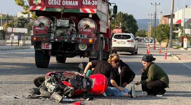 Gediz’de arazöz ile motosiklet çarpıştı: 1 yaralı