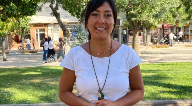 Gölcük Depremi sırasında Eskişehir’de yıkılan tek binanın altında kalan depremzede o günü anlattı