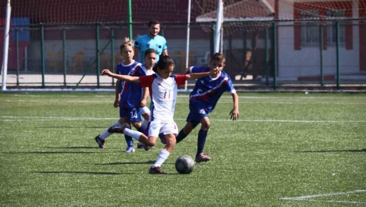 Gölpazarı’nda U-11 Gölpa Cup heyecanı yaşandı
