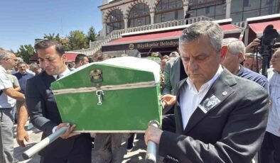Güzin Büyükerşen son yolculuğuna uğurlandı