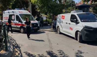 Hatalı park ambulansa geçit vermedi