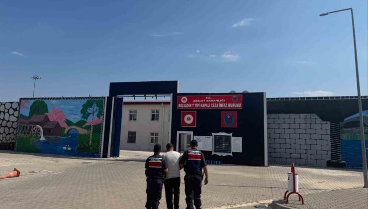 Jandarma aranan 24 kişiyi yakaladı