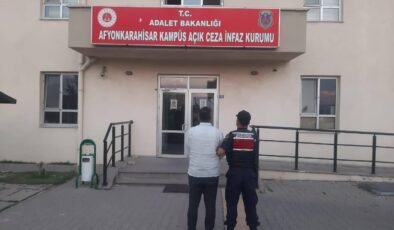 Jandarma çeşitli suçlardan aranan 28 kişiyi yakaladı