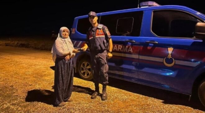 Jandarma kayıp telefonu sahibine ulaştırdı