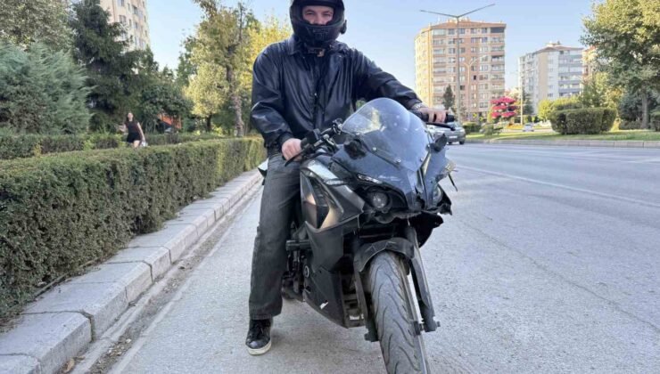 Kazadan sonra motosikletini teslim alan genç, 5 dakika sonra bir kaza daha yaptı