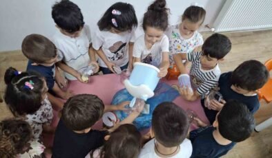Kur’an kursu öğrencilerinden unutulmayacak bağış