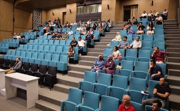 Kütahya Belediyesi personeline yapay zeka eğitimi