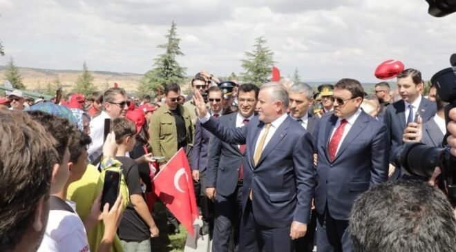 Kütahya, Büyük Zafer’in 104. yılını gurur ve coşkuyla kutladı