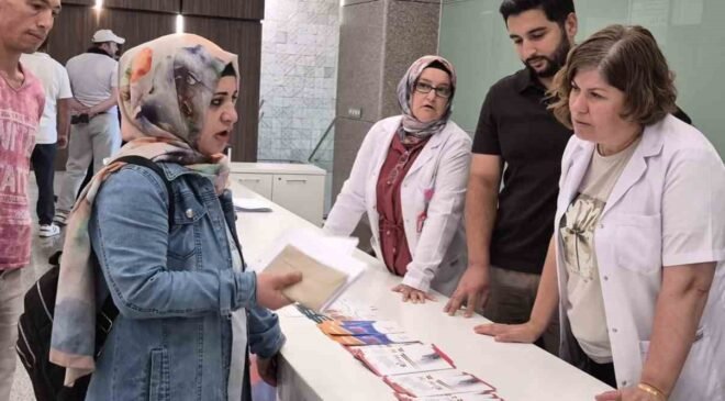 Kütahya Şehir Hastanesi’nde ’hepatite’ karşı farkındalık çalışması