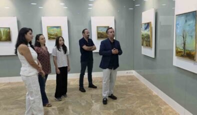 Kütahya’da Ahmet İmre’nin “Mekânın Hafızası” sergisi sanatseverlerle buluştu