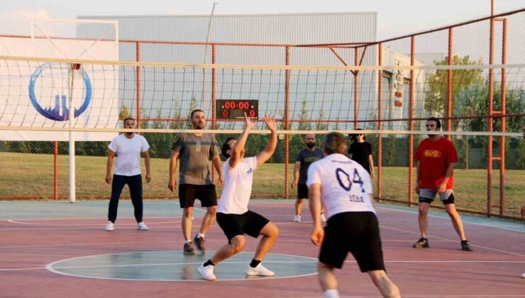 Kütahya’da Firmalar Arası Voleybol Turnuvası’nın şampiyonu belli oldu