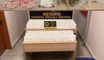 Kütahya’da uyuşturucu operasyonları: 106 bin sentetik ecza ele geçirildi
