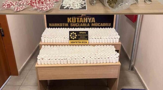 Kütahya’da uyuşturucu operasyonları: 106 bin sentetik ecza ele geçirildi