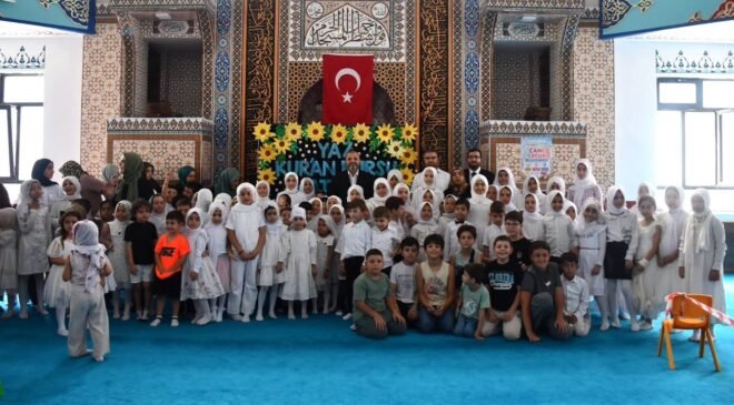 Kütahya’da yaz Kur’an kursu öğrencileri camide buluştu